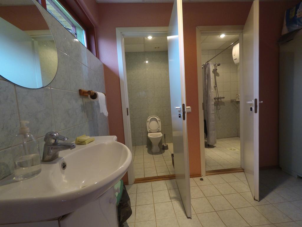Hostel Laguun カラステ エクステリア 写真